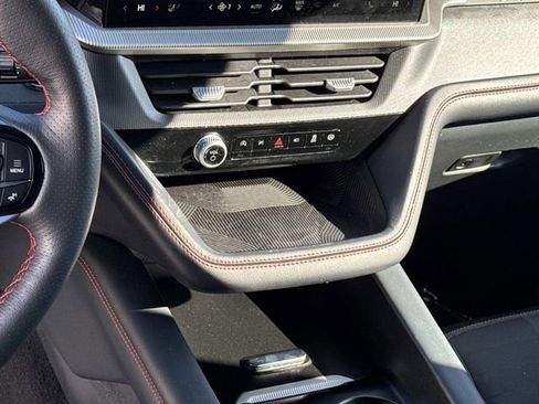 Used 2025 Ford Explorer ST-Line image 22