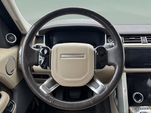 Used 2019 Land Rover Range Rover HSE image 9