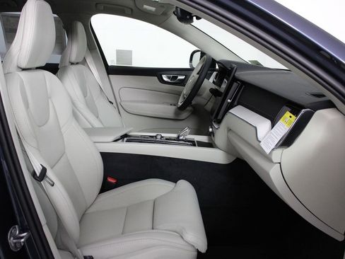 New 2026 Volvo XC60 T8 Ultra w/ Protection Package Premier image 10