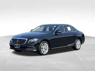 Used 2018 Mercedes-Benz E 300 4MATIC image 1