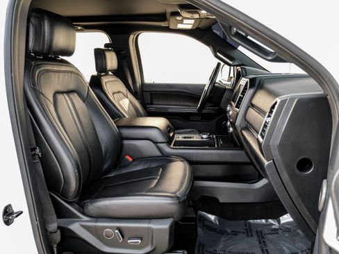 Used 2020 Ford Expedition Limited w/ Equipment Group 301A image 32