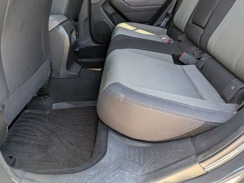 Used 2024 Subaru Crosstrek 2.0i Premium image 19