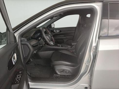 New 2026 Jeep Compass Trailhawk AWD/4WD image 38