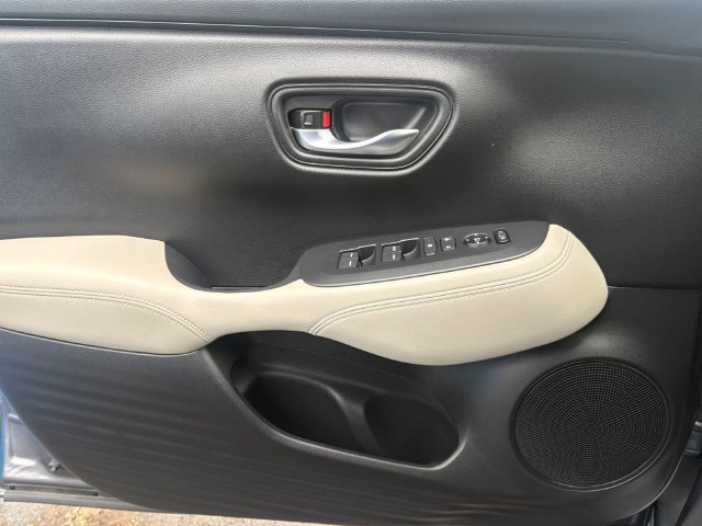 Used 2024 Honda HR-V LX image 19