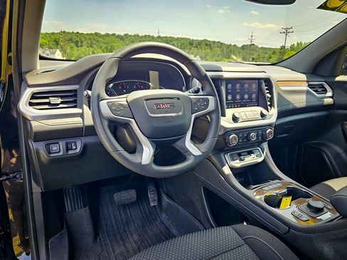 Used 2023 GMC Acadia SLE w/ Driver Convenience Package AWD/4WD image 14