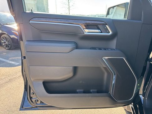 New 2026 GMC Sierra 1500 Elevation image 11