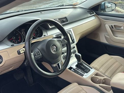 Used 2013 Volkswagen CC Sport image 22