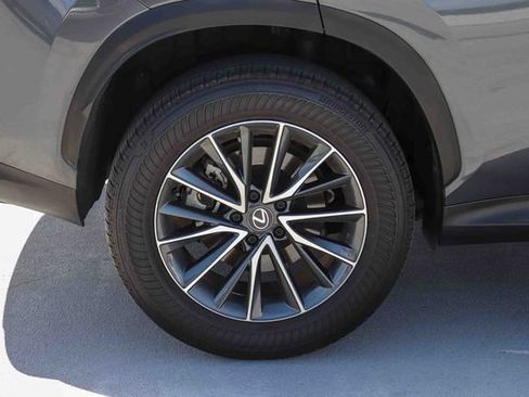 Used 2025 Lexus NX 250 FWD w/ Premium Package image 9