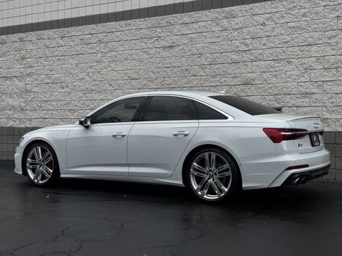 Used 2020 Audi S6 Premium Plus w/ S Sport Package image 2