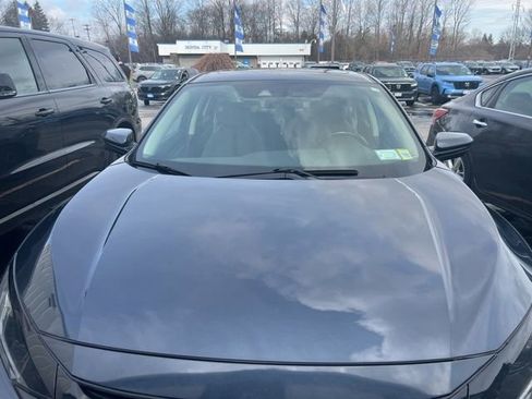 Used 2021 Honda Civic EX image 2