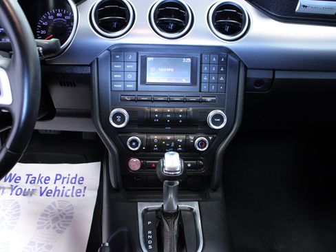Used 2018 Ford Mustang GT RWD image 16