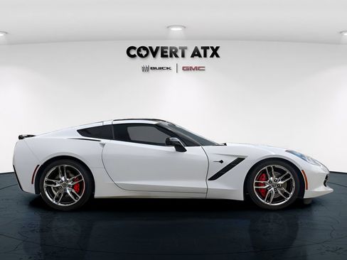 Used 2016 Chevrolet Corvette Stingray Coupe w/ 3LT Preferred Equipment Group RWD image 8