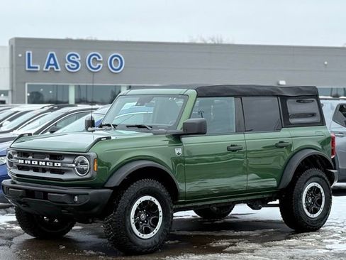 Used 2023 Ford Bronco Big Bend w/ Sasquatch Package image 1