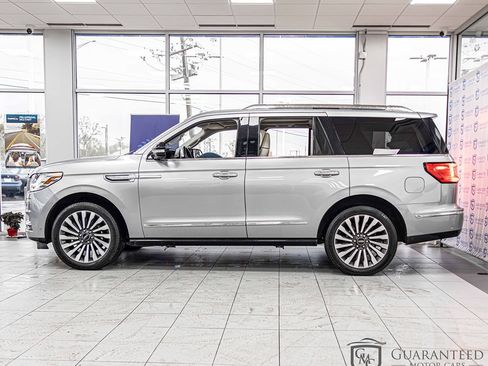Used 2021 Lincoln Navigator Reserve w/ Luxury Package AWD/4WD image 6