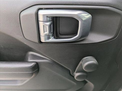 Used 2021 Jeep Wrangler Unlimited Sport image 10