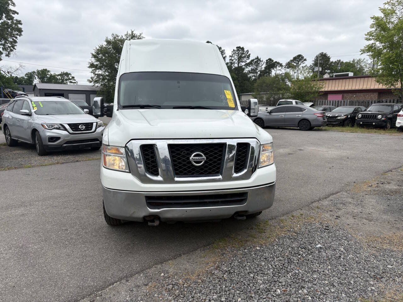 Used 2014 Nissan NV 2500 SV w/ V8 Appearance Package RWD image 2