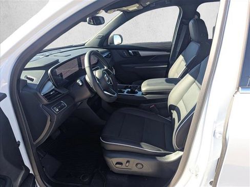 New 2026 Buick Enclave Preferred w/ LPO, Floor Liner Package image 4