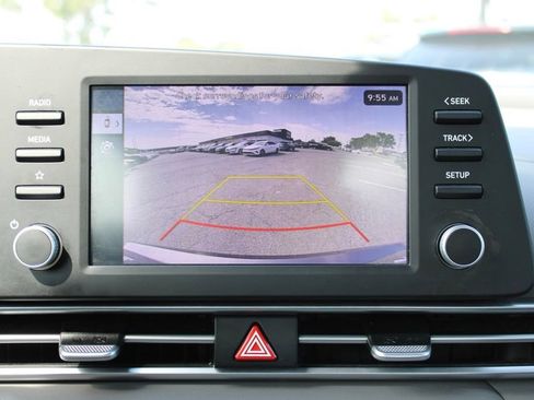Used 2025 Hyundai Elantra Sport FWD image 29