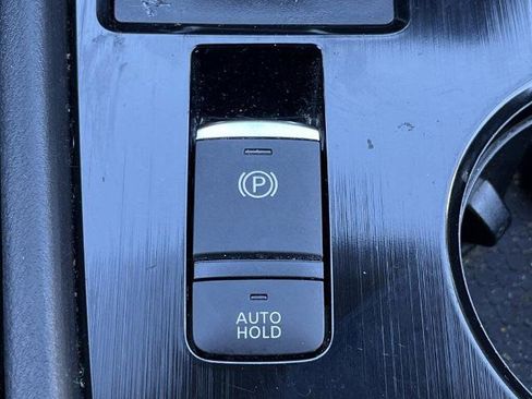 Certified 2023 Nissan Rogue SV image 7