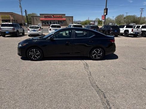 Used 2025 Nissan Sentra SV FWD image 8