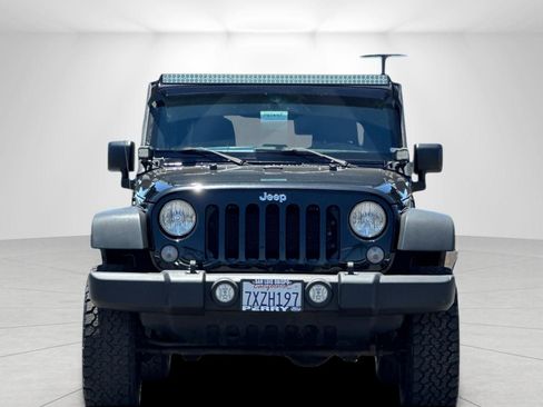 Used 2017 Jeep Wrangler Unlimited Sport w/ Quick Order Package 24S AWD/4WD image 8