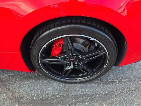 Used 2020 Chevrolet Corvette Stingray Preferred Cpe w/ 2LT Preferred Equipment Group RWD image 31