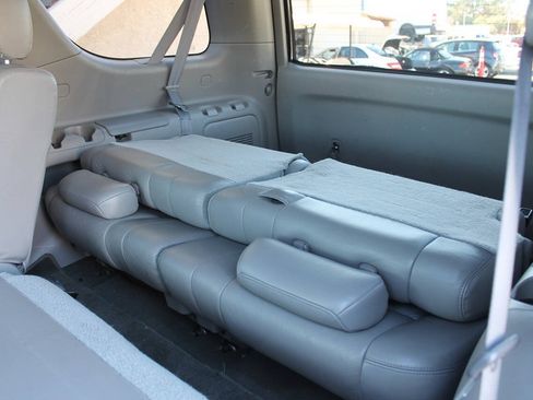 Used 2003 Toyota Sequoia Limited RWD image 26