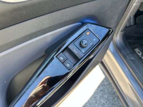 Certified 2023 Volkswagen ID.4 Pro S image 12