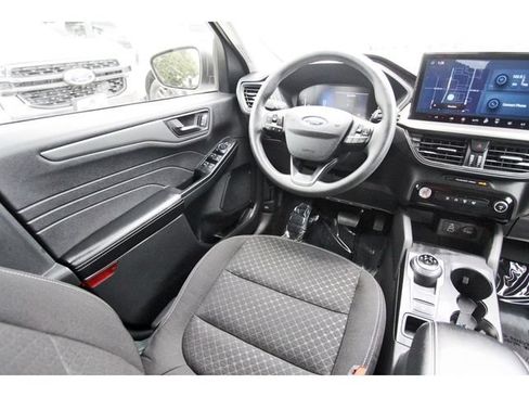Used 2025 Ford Escape Active w/ Tech Pack #1 FWD image 7
