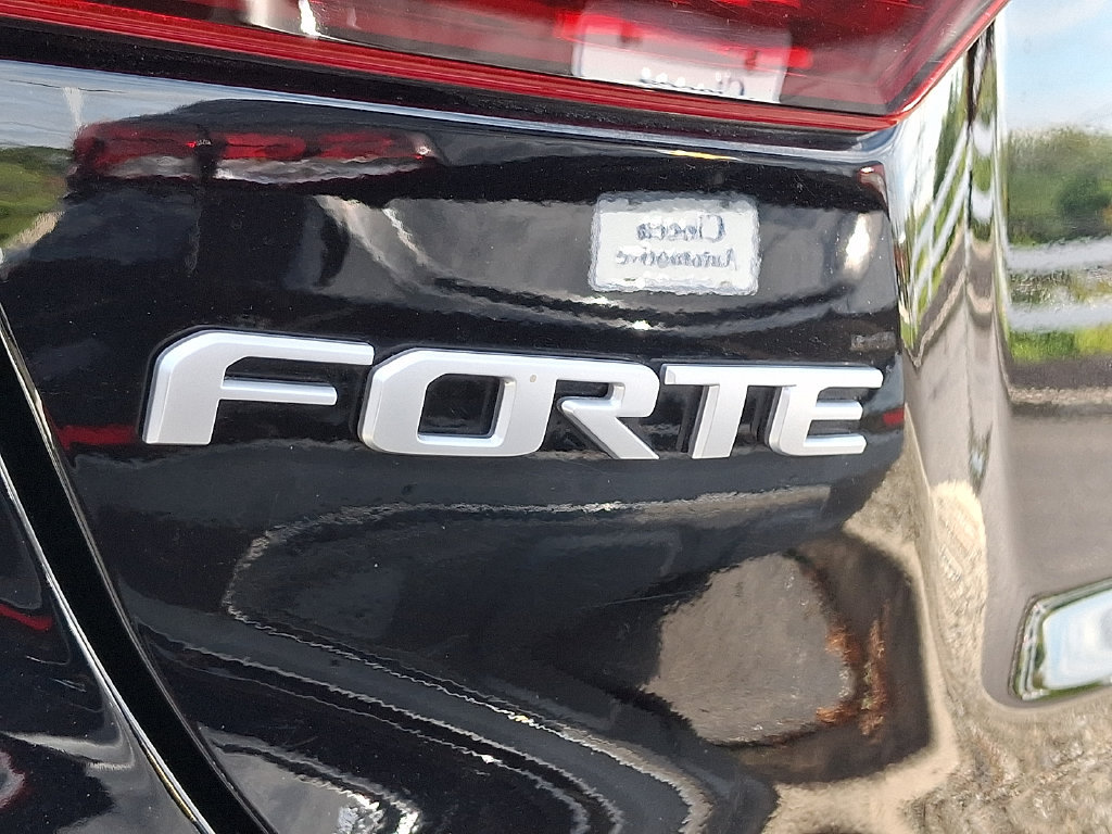 Used 2024 Kia Forte LXS w/ LXS Technology Package FWD image 30