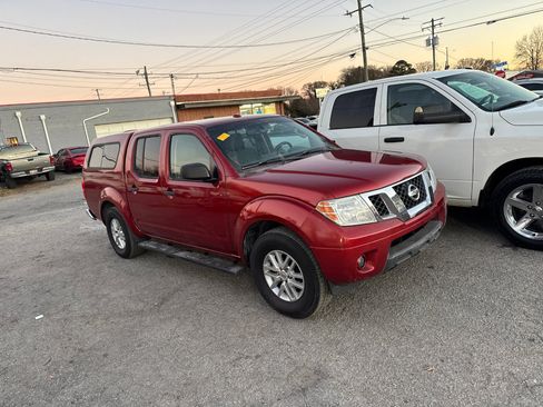Used 2016 Nissan Frontier SV w/ SV Value Truck Package image 2