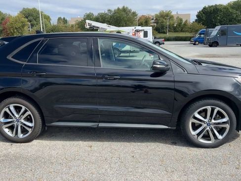 Used 2018 Ford Edge Sport w/ Technology Package image 11