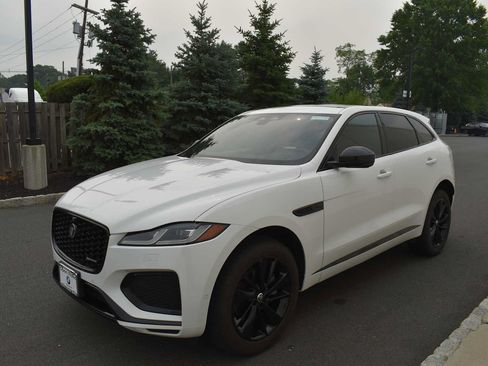 Used 2024 Jaguar F-PACE R-Dynamic S AWD/4WD image 3