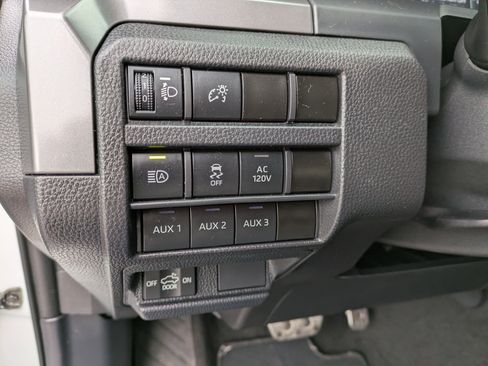 Used 2024 Toyota Tacoma TRD Sport image 14