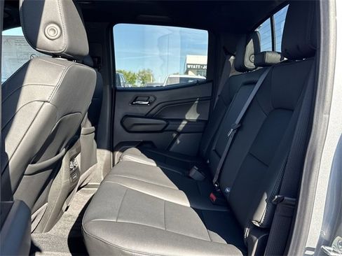 New 2026 GMC Canyon Elevation w/ Convenience Package image 9