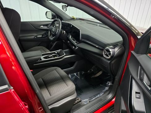 Used 2025 Chevrolet Equinox LT w/ Midnight Edition image 22