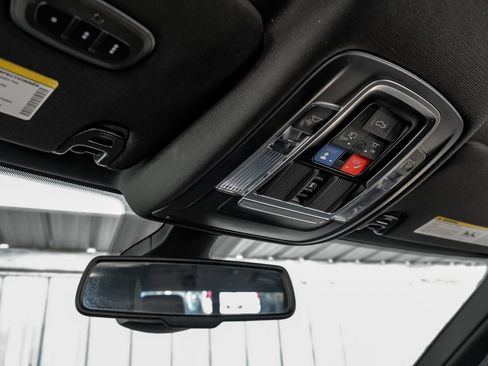 Used 2022 RAM 3500 Laramie AWD/4WD image 21