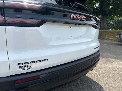 Used 2024 GMC Acadia Elevation w/ Black Edition FWD image 33