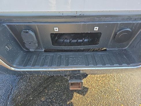 Used 2018 Chevrolet Silverado 1500 LTZ image 12