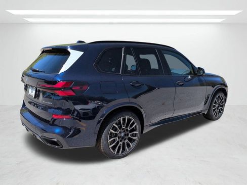 New 2026 BMW X5 xDrive50e w/ Executive Package image 4