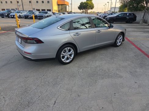 Used 2025 Honda Accord LX image 7
