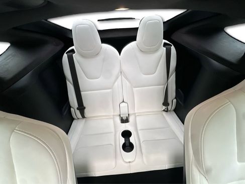 Used 2020 Tesla Model X Performance image 37