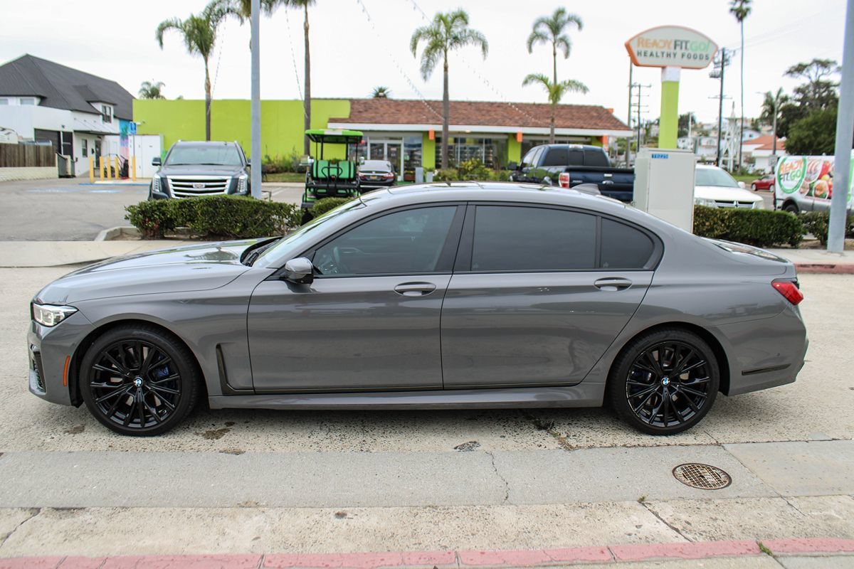 Used 2021 BMW 750i xDrive w/ M Sport Package AWD/4WD image 2