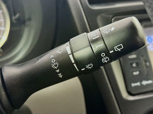 Used 2015 Subaru Forester 2.5i Premium AWD/4WD image 13