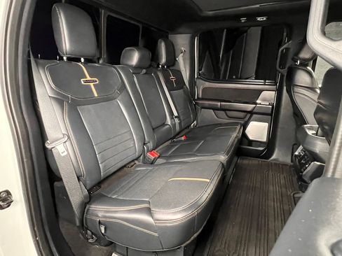 Used 2023 Ford F250 Platinum AWD/4WD image 32