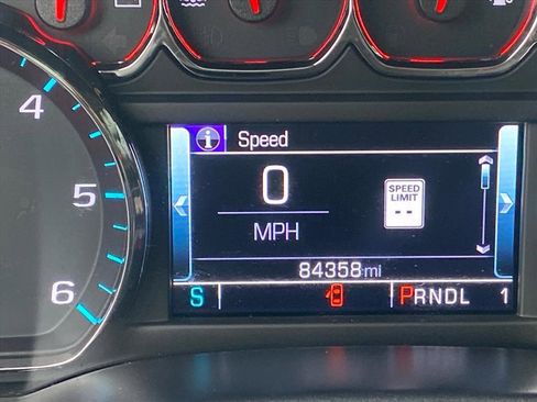 Used 2018 GMC Sierra 2500 SLT w/ Snow Plow Prep Package image 18