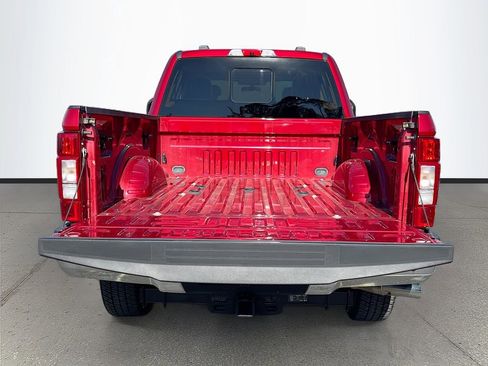 Used 2022 Ford F250 Lariat w/ Chrome Package image 25
