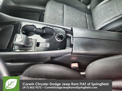 Used 2021 Nissan Rogue SV image 29