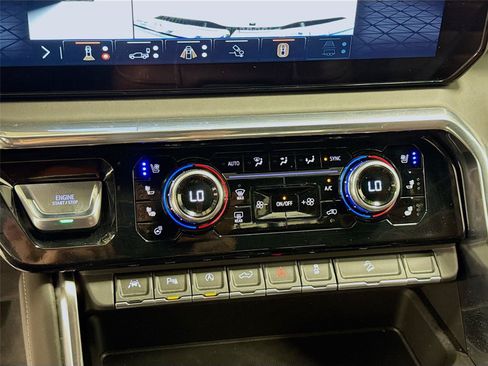 Used 2025 GMC Sierra 1500 Denali Ultimate AWD/4WD image 16