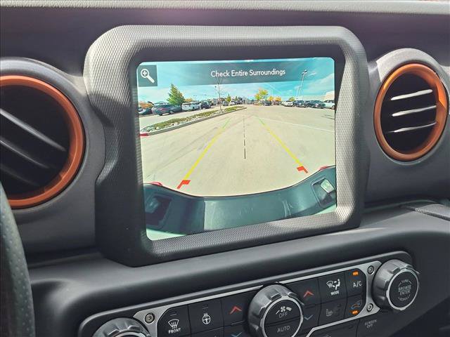 Used 2021 Jeep Gladiator Mojave AWD/4WD image 14